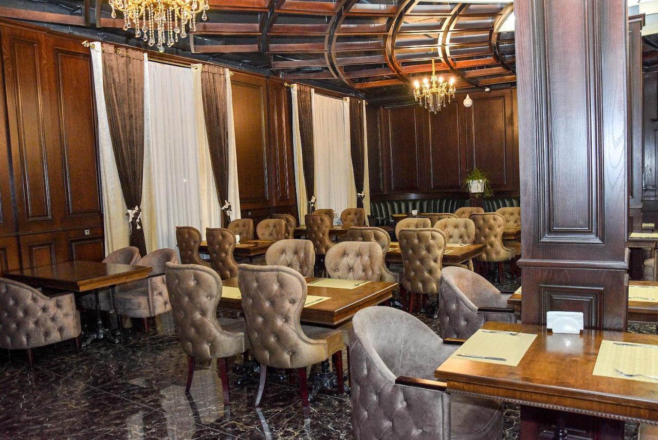 Hotel Ramada By Wyndham Turkistan Extérieur photo